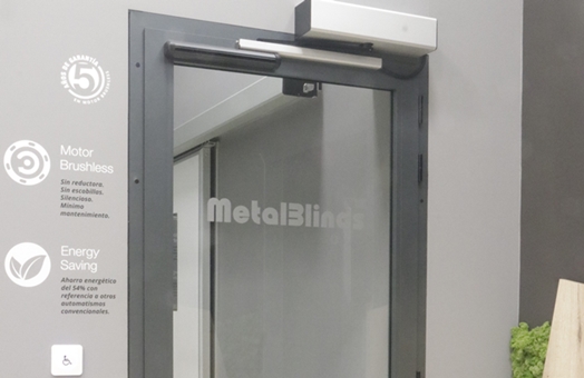 Automatiza tu portal con las soluciones Metal Blinds: alta tecnología,  eficiencia y diseño